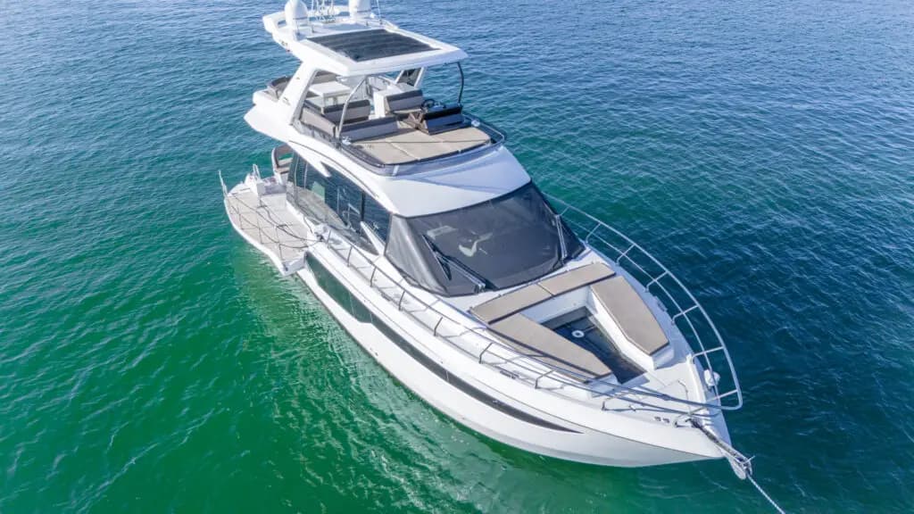 53′ Galeon, 53 feet