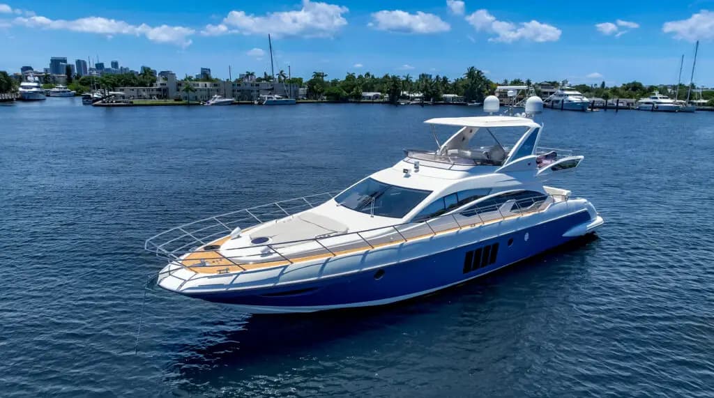 64′ Azimut, 64 feet