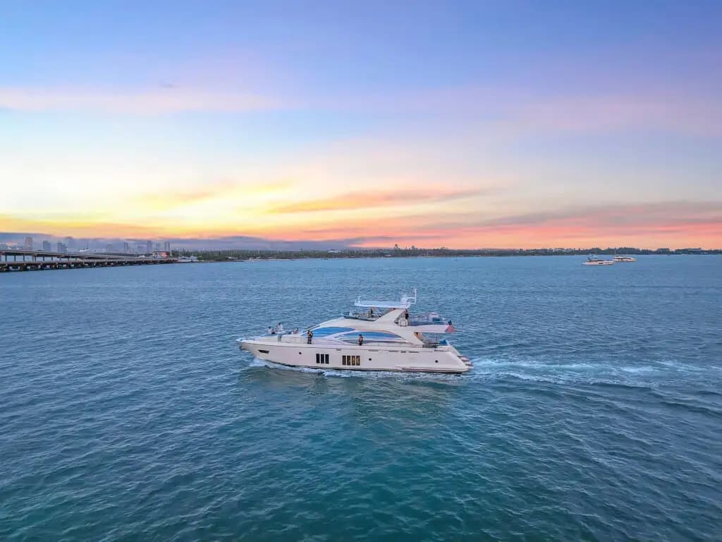 88′ Azimut G-Force, 88 feet