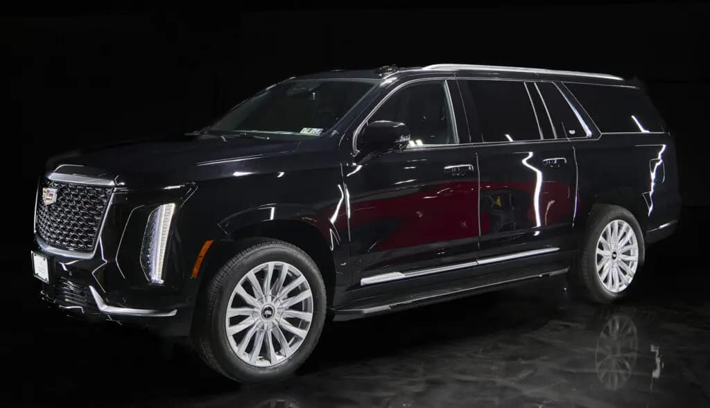 Cadillac Escalade, Black
