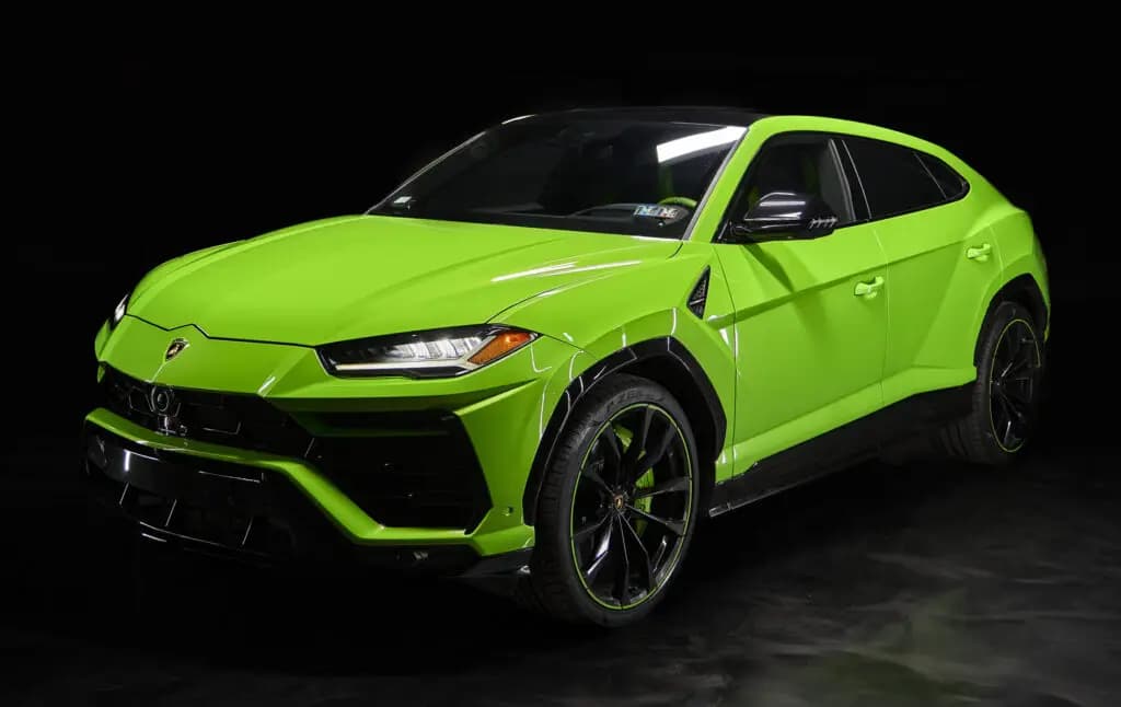 Lamborghini Urus, Lime green